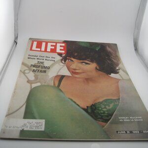 JUNE 21 1963 LIFE MAGAZINE, SHIRLEY MACLAINE as IRMA LA DOUCE, PROFUMO AFFAIR